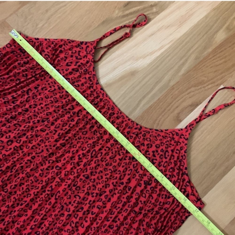 Red Leopard Print Pleated Cami Top - Picture 5 of 6